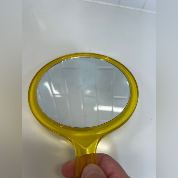 Vintage 70s Carley Brown Bikini Girl Yellow Lucite Handle Hand Mirror - Picture 5 of 5